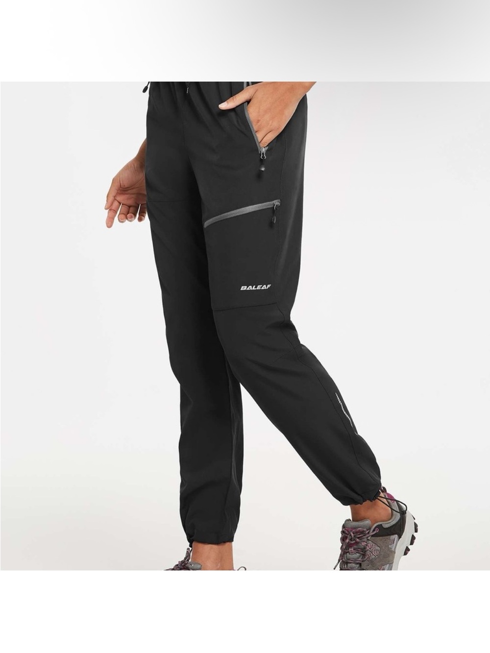Baleaf Black Women’s Jogger Sweatpants with Zipper Pockets
